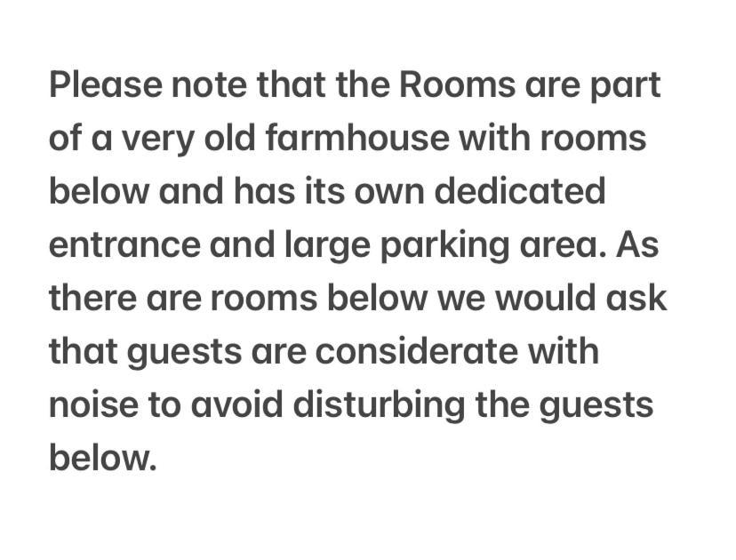 Bryntirion Farmhouse Rooms Llanfair Caereinion 외부 사진